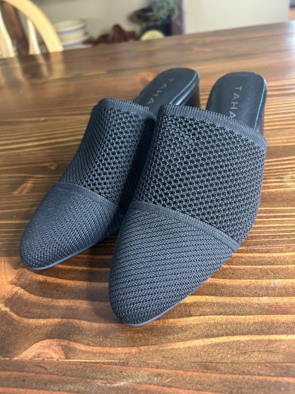 Tahari Womans Shoes size 6.5 Black